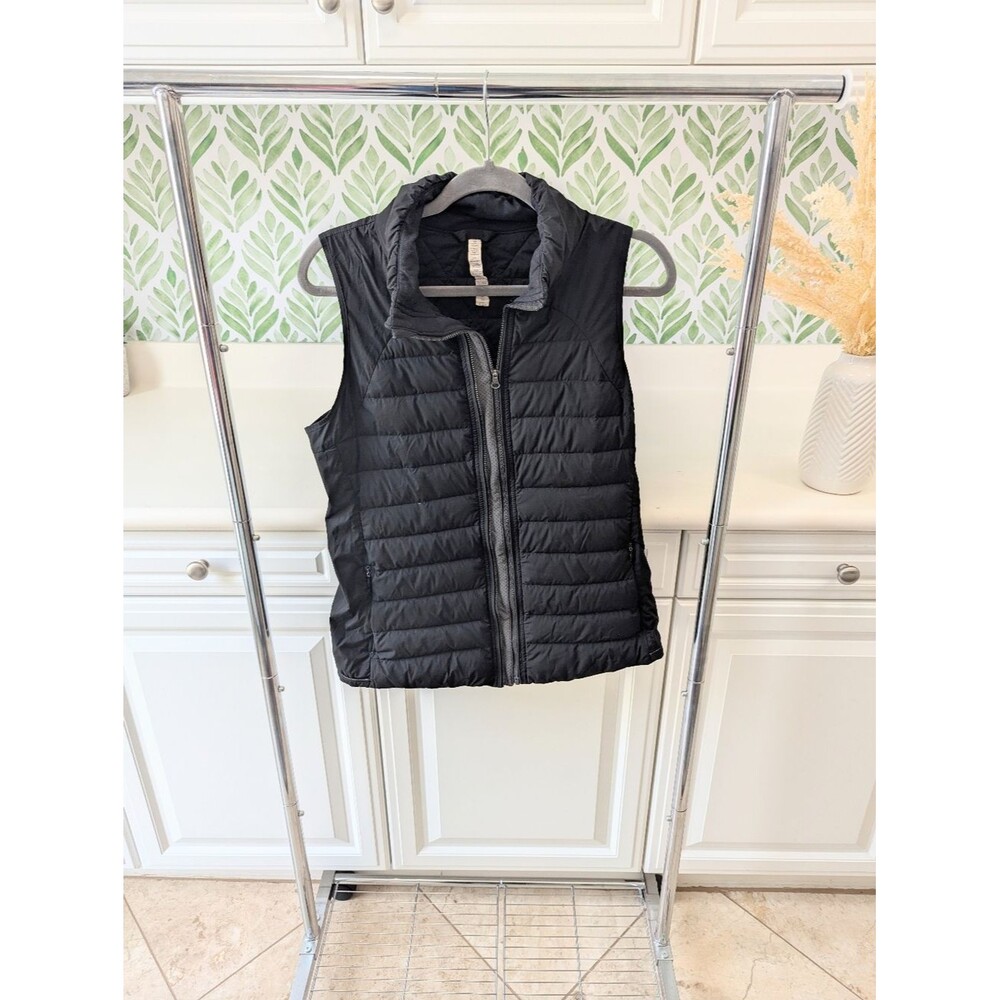 lululemon athletica Black Quilted Packable Vest 10 Double Zipper Puffer Sporty - Picture 2 of 11